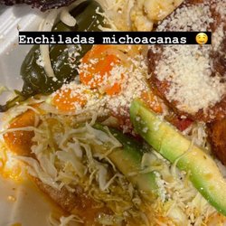 Antojitos Michoacanos - Enchiladas con cecina (dry beef)