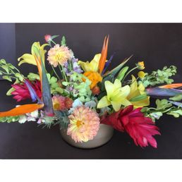 Thank you're a great job on this memorial service arrangement for my friends mom! Thank you're a great job on this memorial service arrangement for my friends mom!