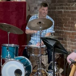 Rame Nesque - Drummer playing some tasty grooves