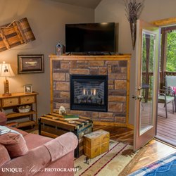 Eureka Sunset Cabins - Very well appointed cabins. Super comfortable in any season.