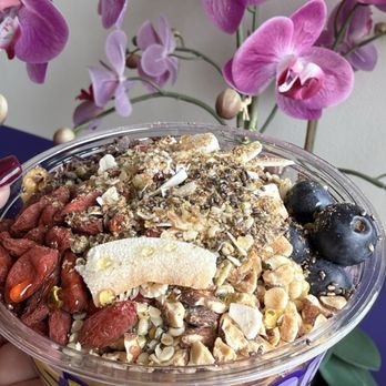 Sunberry Acai Bowls - Superfood Bowl - Acai Bowls Near Me - Granada Hills, California