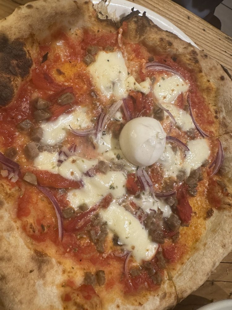 Terra pizza with burrata