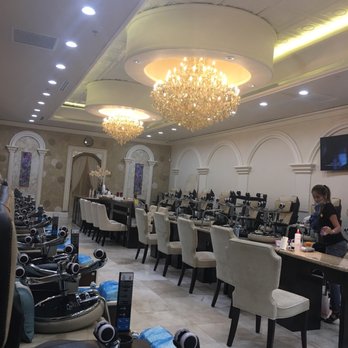 Heights Nail Spa - Nail Salons Near Me - Houston, Texas