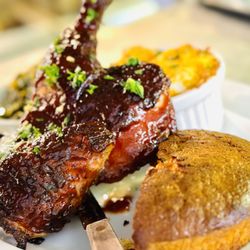 Shaken - Freshly smoked bbq chicken!