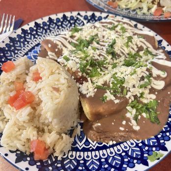 Pos Bueno Restaurant & Bar - Enfijoladas - Mexican Near Me - Brampton, Ontario Pos Bueno Restaurant & Bar - Enfijoladas - Mexican Near Me - Brampton, Ontario