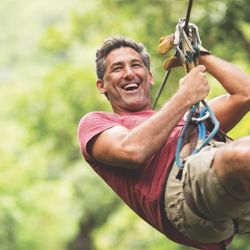 Cruise & Beyond - Zip lining