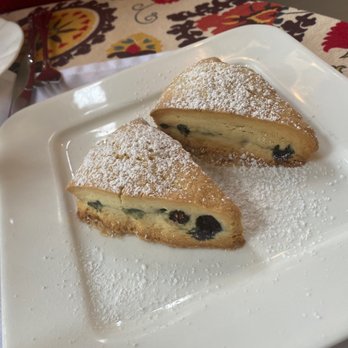 Candlelight Inn Napa Valley - Blueberry scones - Bed & Breakfast Near Me - Napa, California Candlelight Inn Napa Valley - Blueberry scones - Bed & Breakfast Near Me - Napa, California