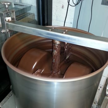 Raaka Chocolate - Chocolate! - Chocolatiers & Shops Near Me - Brooklyn, New York Raaka Chocolate - Chocolate! - Chocolatiers & Shops Near Me - Brooklyn, New York