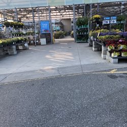 Lowe's Home Improvement - Garden center