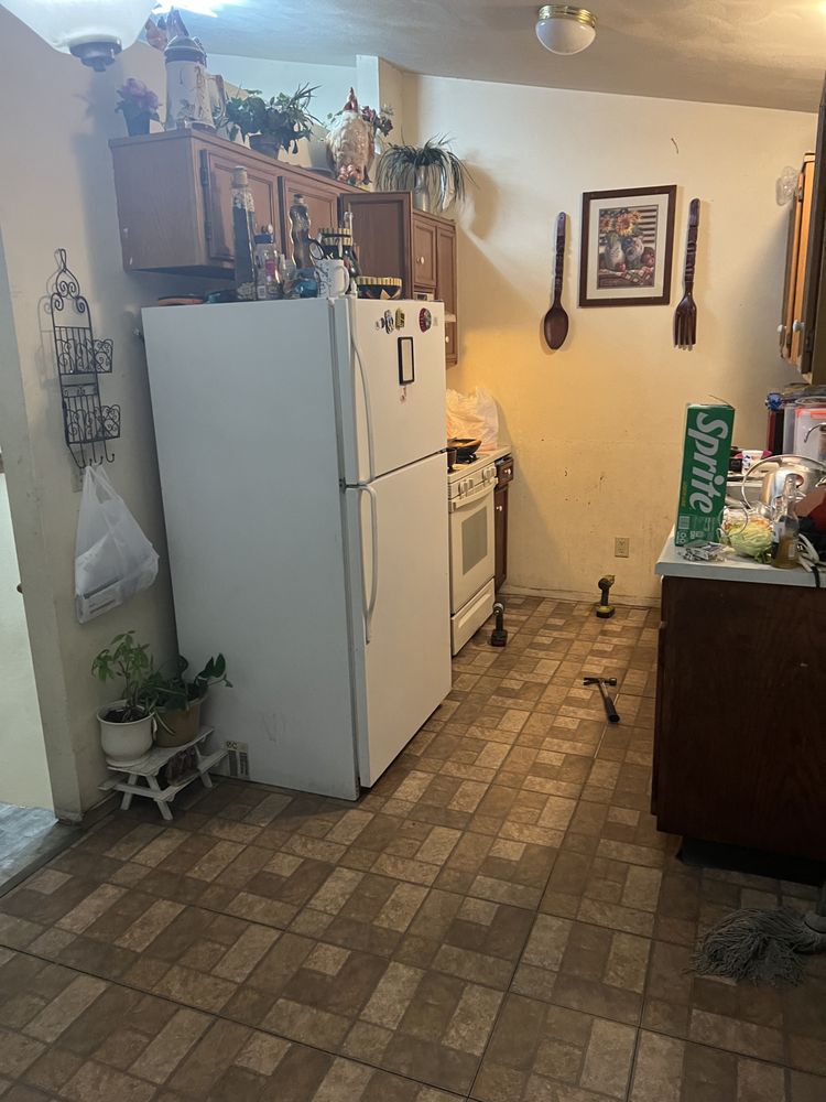 Slide of Paredes Mobile Services