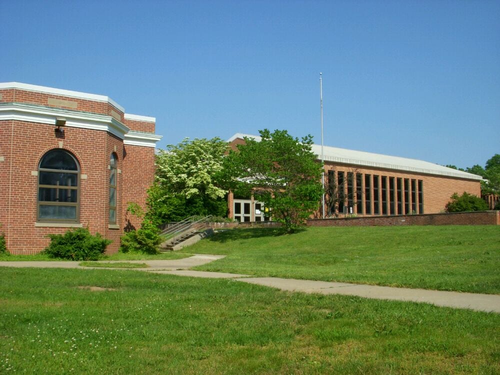 Easton Country Day School - childcare center in Easton, CT
