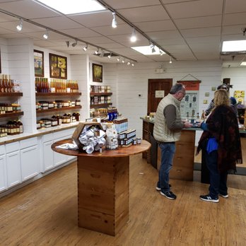 Savannah Bee Company - Cosmetics & Beauty Supply Near Me - Savannah, Georgia Savannah Bee Company - Cosmetics & Beauty Supply Near Me - Savannah, Georgia