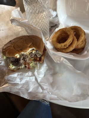 Wingfield's Breakfast & Burger by null