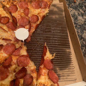 Pizza Guys - Cold pizza yes dripping in grease ... - Pizza Near Me - Vallejo, California