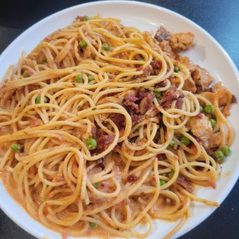 Roma Italian Kitchen - Spicy chicken carbonara.. not at all spicy, and pic taken after starting to eat it - Italian Near Me - Fresno, California Roma Italian Kitchen - Spicy chicken carbonara.. not at all spicy, and pic taken after starting to eat it - Italian Near Me - Fresno, California
