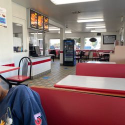 Super Burger Drive In - Dining Area