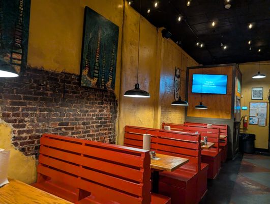Grant Central Pizza East by null