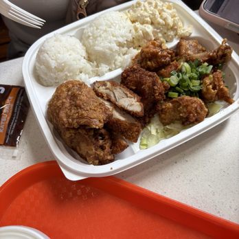 Zippy's Kapolei - Diners Near Me - Kapolei, Hawaii Zippy's Kapolei - Diners Near Me - Kapolei, Hawaii