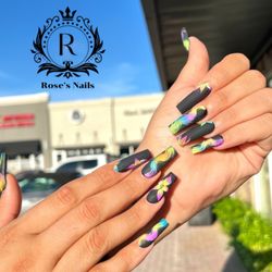 Rose's Nails
