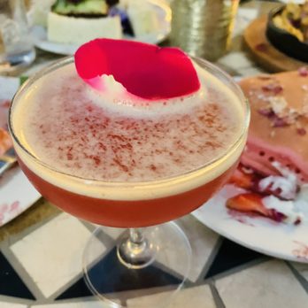 Little Hen - Rose perfume beverage - Breakfast & Brunch Near Me - Miami, Florida