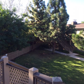 eaves Mission Ridge - Semi-private side yard - Apartments Near Me - San Diego, California