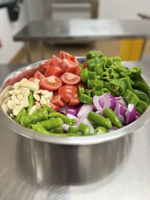 Zeeyum Kitchen by null