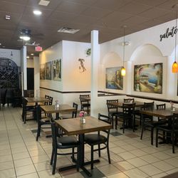 Guido's Restaurant & Pizzeria