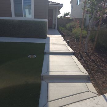 Marin’s Mulch Makeover - Lawn Services Near Me - Menifee, California Marin’s Mulch Makeover - Lawn Services Near Me - Menifee, California