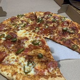 Pizza with Pepperoni, Jalapeños, and Bacon Pizza with Pepperoni, Jalapeños, and Bacon