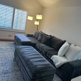 Cleaning By Daiany - Living room, all with lots of love and affection :) - Home Cleaning Near Me Cleaning By Daiany - Living room, all with lots of love and affection :) - Home Cleaning Near Me
