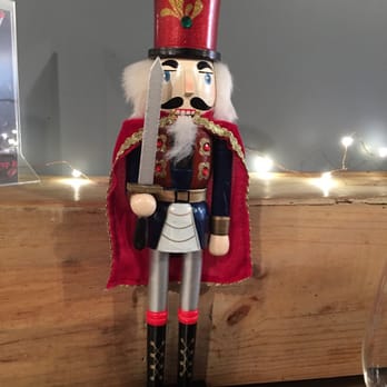 OCabanon - Holiday decor! - French Near Me - New York, New York OCabanon - Holiday decor! - French Near Me - New York, New York