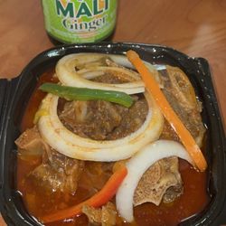 Saudie's Restaurant - Oxtails