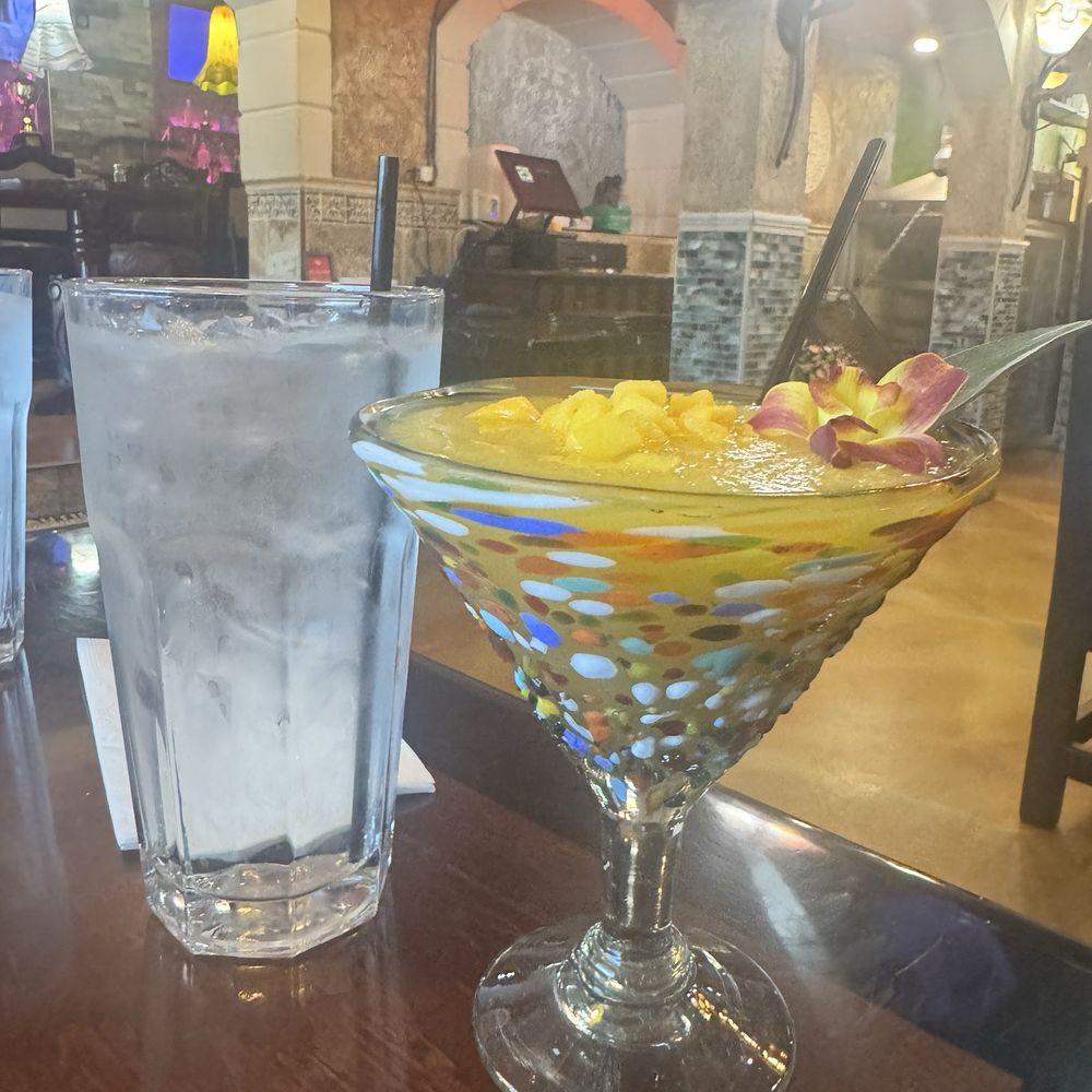 El Paso Mexican Restaurant - Mango margarita - Mexican Near Me - Richmond, Virginia