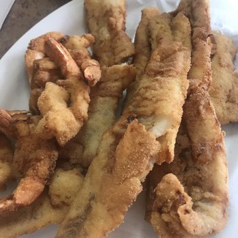 La Playa Seafood Restaurant - Family fish plate - Seafood Near Me - San Antonio, Texas