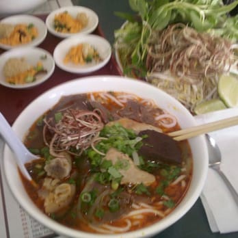 Ngự Bình Restaurant - Bun Bo Hue - Vietnamese Near Me - Westminster, California