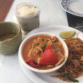Thai Country Restaurant - Panang special with pork and sticky rice - Thai Near Me - Clovis, California