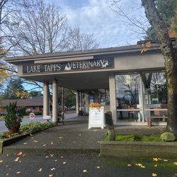 Lake Tapps Veterinary Hospital - Entrance