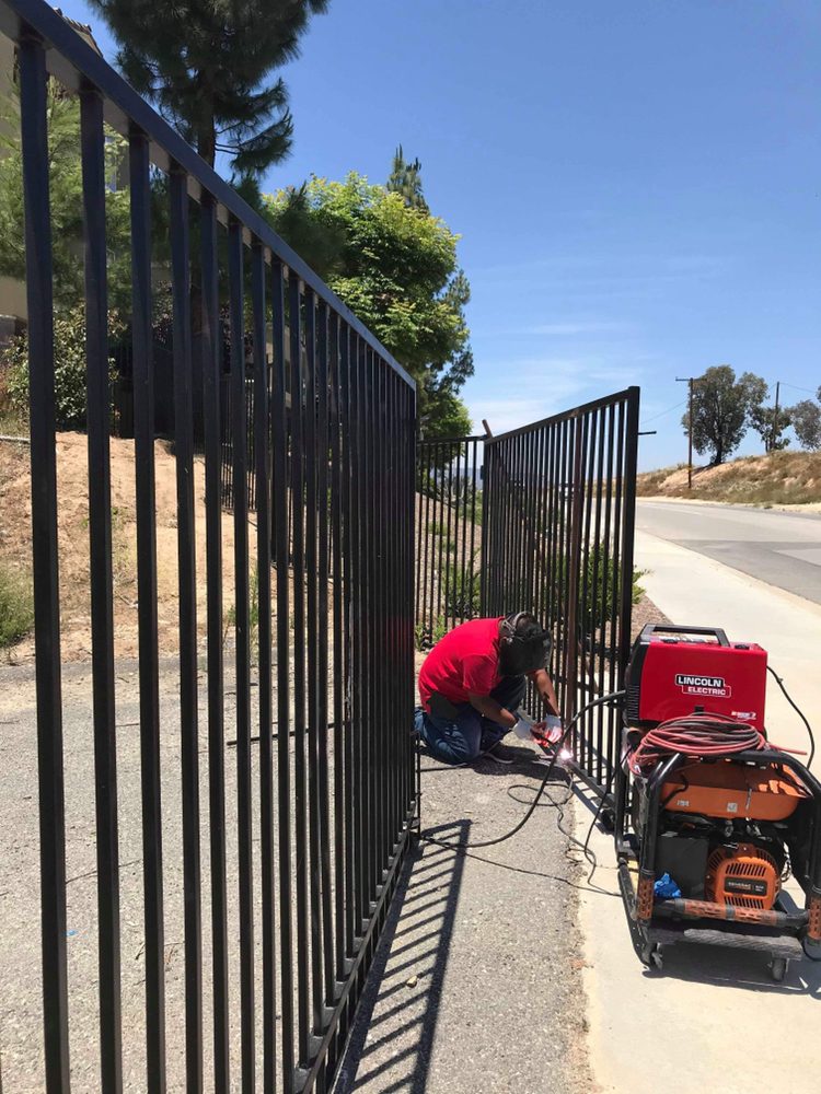 Slide of Moore Construction