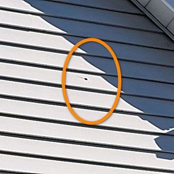 Vrb Home Inspections - Small hole in vinyl siding. - Home Inspectors Near Me - West Mifflin, Pennsylvania Vrb Home Inspections - Small hole in vinyl siding. - Home Inspectors Near Me - West Mifflin, Pennsylvania