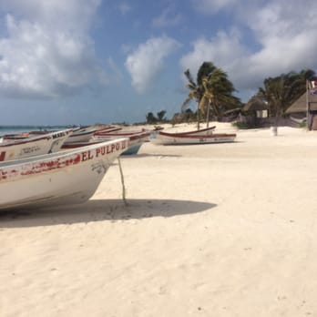 Hotel Villa Pescadores - Boats on Beach at Villa Pescadores - Hotels Near Me - Cancún, ROO