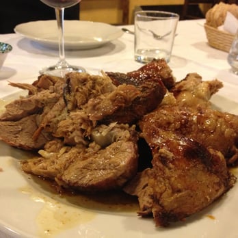 Fattoria Il Peraccio - Roast lamb raised on a the neighbor's farm - Vacation Rentals Near Me - Pelago Firenze, FI