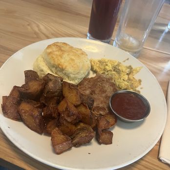 Ozark Mountain Biscuit & Bar - Soft scrambled eggs, breakfast potatoes, biscuit, sausage, strawberry jam - Food Trucks Near Me - Columbia, Missouri Ozark Mountain Biscuit & Bar - Soft scrambled eggs, breakfast potatoes, biscuit, sausage, strawberry jam - Food Trucks Near Me - Columbia, Missouri