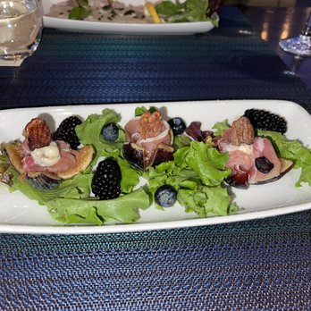 Ristobar - One of the experience appetizers. Figs, prosciutto, Gorgonzola, candied nuts, fresh berries. - Italian Near Me - San Francisco, California Ristobar - One of the experience appetizers. Figs, prosciutto, Gorgonzola, candied nuts, fresh berries. - Italian Near Me - San Francisco, California