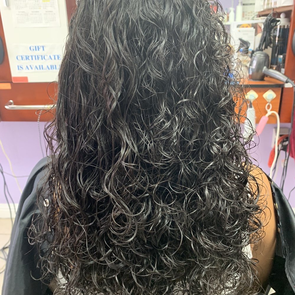 Crystal's Salon - Hair Salons Near Me - Oakland, California Crystal's Salon - Hair Salons Near Me - Oakland, California