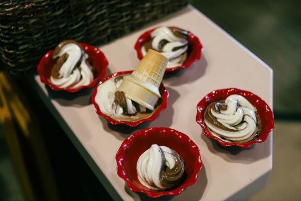 Sweet Tomatoes by null