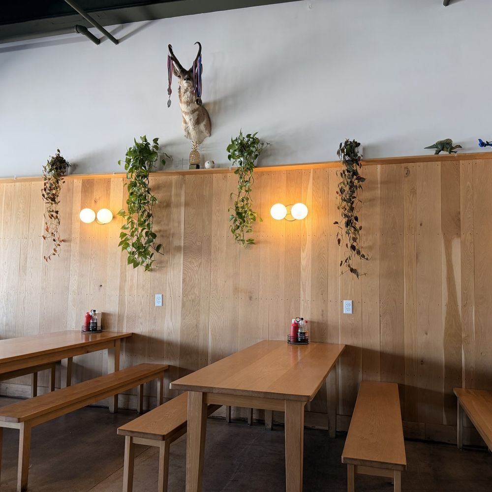 Wren Südhalle - Interior - Breweries Near Me - Phoenix, Arizona Wren Südhalle - Interior - Breweries Near Me - Phoenix, Arizona