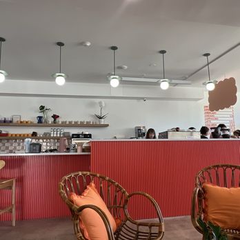 Soul Good Coffee - Friendly staff behind the counter - Coffee & Tea Near Me - Skokie, Illinois