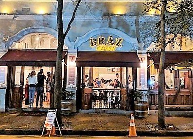 Bráz Pizzaria by null