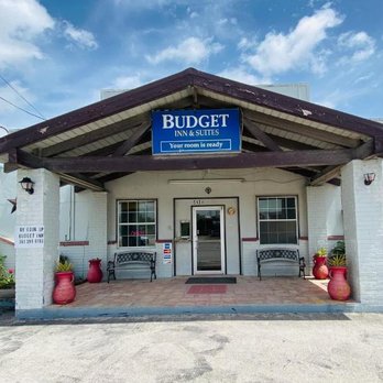 Budget Inn & Suites - Hotels Near Me - Freer, Texas Budget Inn & Suites - Hotels Near Me - Freer, Texas