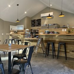Whirl Smoothie Bar and Coffee House  - Dining area
